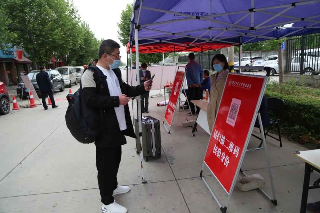 返校第一天 | 初夏的校園 終于等到你！