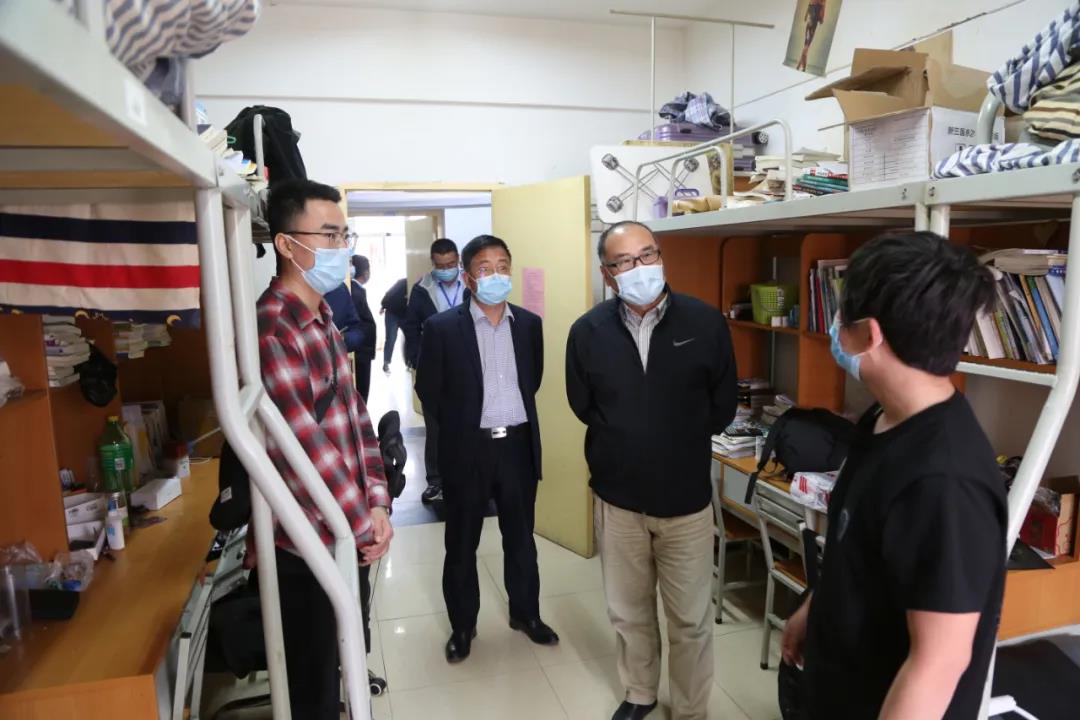 返校第一天 | 初夏的校園 終于等到你！