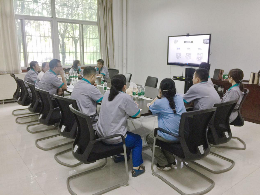 瑞豐科技集團(tuán)制造中心成功舉辦 顏色檢測操作培訓(xùn) 瑞豐科技集團(tuán)制造中心成功舉辦 顏色檢測操作培訓(xùn)