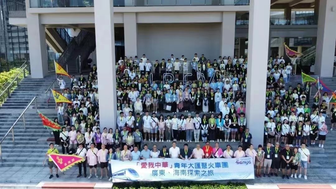 赤膽忠心強(qiáng)教育 同心共筑中國夢 赤膽忠心強(qiáng)教育 同心共筑中國夢