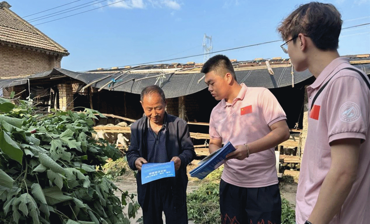 百名學(xué)子訪百企 百名學(xué)子訪百村 西安明德理工學(xué)院開(kāi)展“四百工程”專(zhuān)項(xiàng)活動(dòng)(下) 百名學(xué)子訪百企 百名學(xué)子訪百村 西安明德理工學(xué)院開(kāi)展“四百工程”專(zhuān)項(xiàng)活動(dòng)(下)