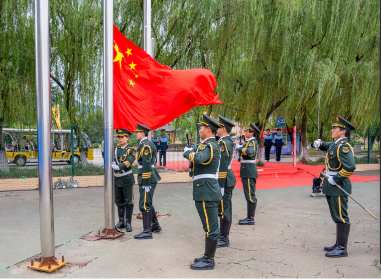 展颯爽英姿 赴璀璨新程 西安明德理工學(xué)院2024級(jí)新生開(kāi)學(xué)典禮暨軍訓(xùn)總結(jié)表彰大會(huì)圓滿(mǎn)舉行