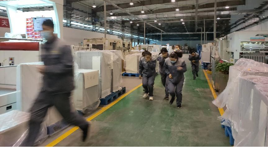 多項措施有效并舉 用實際行動切實筑牢企業(yè)安全生產防線 金葉科教集團深入開展2024年安全管理專項行動之煙配產業(yè)篇 多項措施有效并舉 用實際行動切實筑牢企業(yè)安全生產防線 金葉科教集團深入開展2024年安全管理專項行動之煙配產業(yè)篇