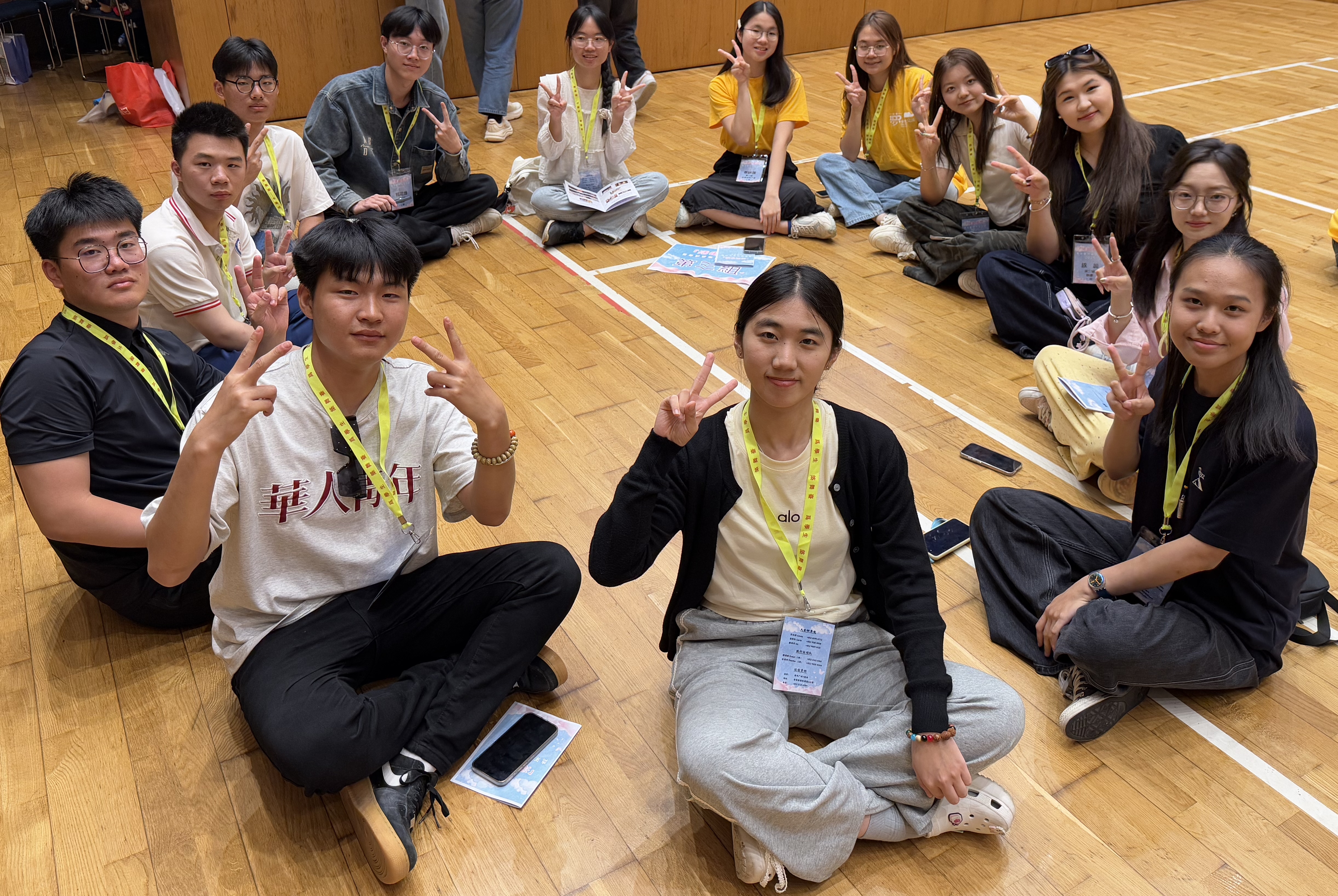 以青春之光 筑家國夢想 集團兩校師生代表赴香港參加2025青年夢想家交流營活動 以青春之光 筑家國夢想 集團兩校師生代表赴香港參加2025青年夢想家交流營活動